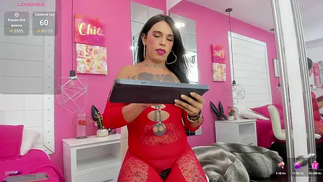 Snapshot of TransDoll09 chatting on 16, 10, 2025 TransDoll09 online show from 16, 10, 2025