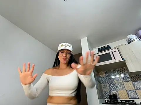 gaby wild fire online show from 11, 10, 2025