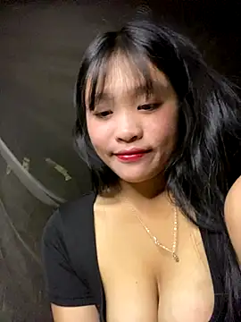 Snapshot of mika-bae chatting on 9, 9, 2025 mika-bae online show from 9, 9, 2025