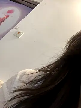 Snapshot of wly2028 chatting on 3, 10, 2025 wly2028 online show from 3, 10, 2025