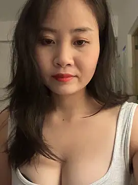 Snapshot of wly2028 chatting on 15, 10, 2025 wly2028 online show from 15, 10, 2025