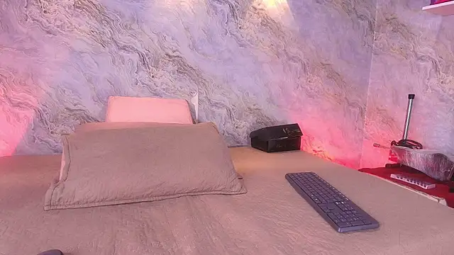 abbyrouss  online show from 12, 11, 2025