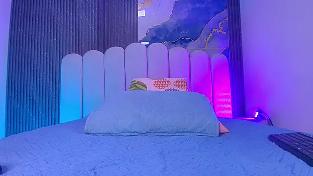 abbyrouss  online show from 12, 1, 2026