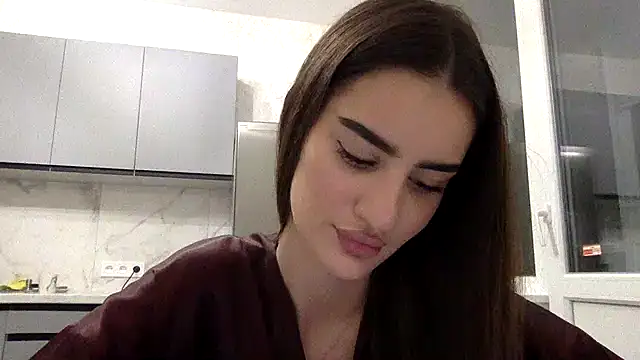 Snapshot of Kavyyr chatting on 4, 12, 2025 Kavyyr online show from 4, 12, 2025