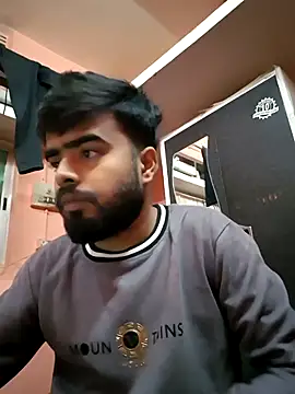 soniriyaa010101 online show from 5, 12, 2025