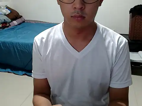 Snapshot of itsyour_Asianboy15 chatting on 24, 2, 2026 itsyour Asianboy15 online show from 24, 2, 2026