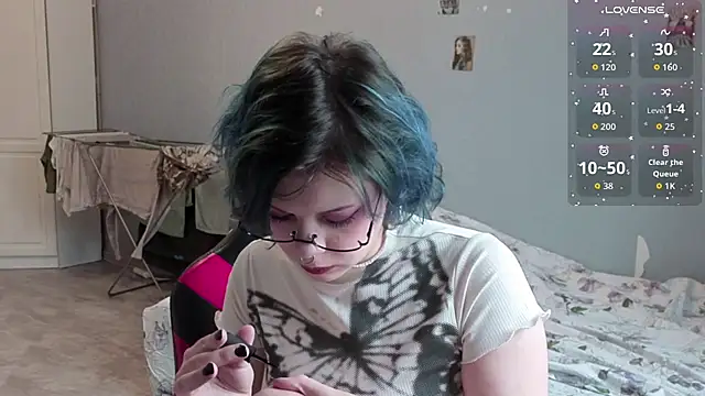 Alice Zev online show from 8, 11, 2025