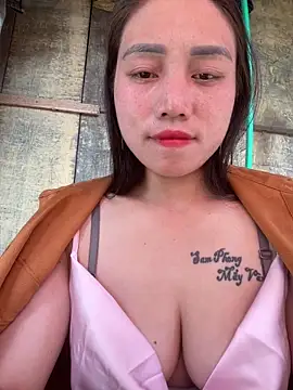 Snapshot of chipp-bong chatting on 1, 3, 2026 chipp-bong online show from 1, 3, 2026