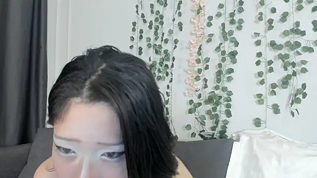 Snapshot of heexhia chatting on 14, 10, 2025 heexhia online show from 14, 10, 2025