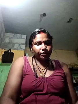 SweetKomal89 online show from 28, 10, 2025