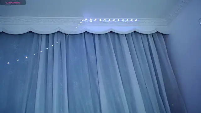 Snapshot of alahia_sw chatting on 3, 10, 2025 alahia sw online show from 3, 10, 2025