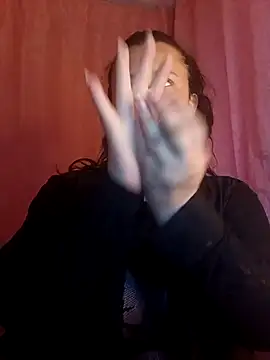 Snapshot of alahia_sw chatting on 24, 11, 2025 alahia sw online show from 24, 11, 2025