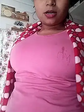 Hot-Pooja25 online show from 4, 2, 2026