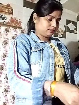 Hot-Pooja25 online show from 9, 2, 2026