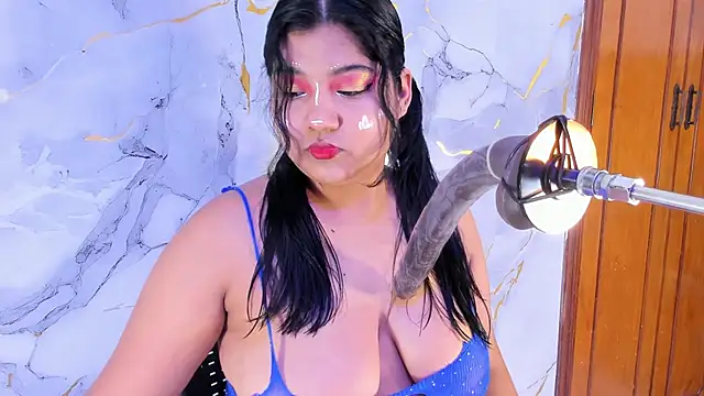Snapshot of mysticlatina1 chatting on 15, 4, 2026 mysticlatina1 online show from 15, 4, 2026