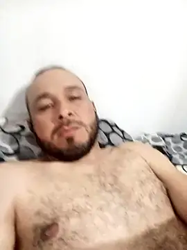 Snapshot of javi-tunene chatting on 7, 10, 2025 javi-tunene online show from 7, 10, 2025