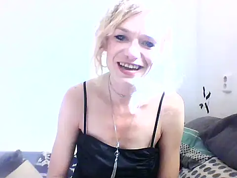 Snapshot of Czech_slut_whore-wife chatting on 21, 9, 2025 Czech slut whore-wife online show from 21, 9, 2025