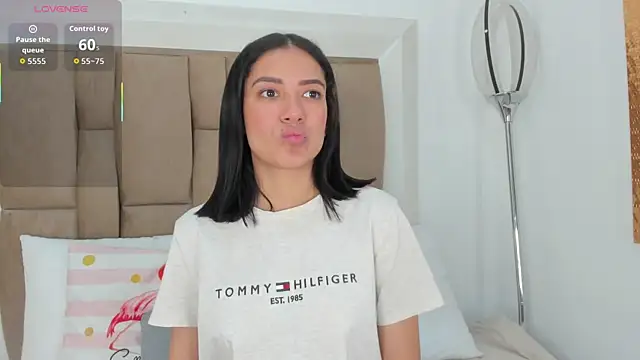 Skylerwhite02 online show from 6, 1, 2026