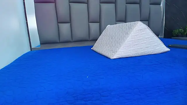 Snapshot of kissme_luna chatting on 28, 2, 2026 kissme luna online show from 28, 2, 2026