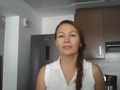 Snapshot of Avelinii chatting on 20, 5, 2026 Avelinii online show from 20, 5, 2026