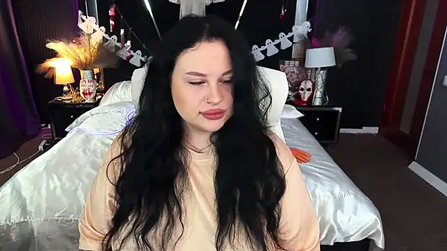 Snapshot of SerahMirabeli chatting on 1, 11, 2025 SerahMirabeli online show from 1, 11, 2025