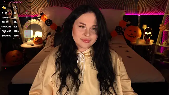 Snapshot of SerahMirabeli chatting on 2, 11, 2025 SerahMirabeli online show from 2, 11, 2025