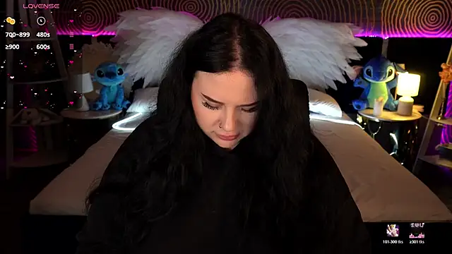 Snapshot of SerahMirabeli chatting on 11, 11, 2025 SerahMirabeli online show from 11, 11, 2025