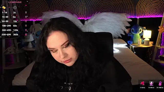 Snapshot of SerahMirabeli chatting on 18, 11, 2025 SerahMirabeli online show from 18, 11, 2025