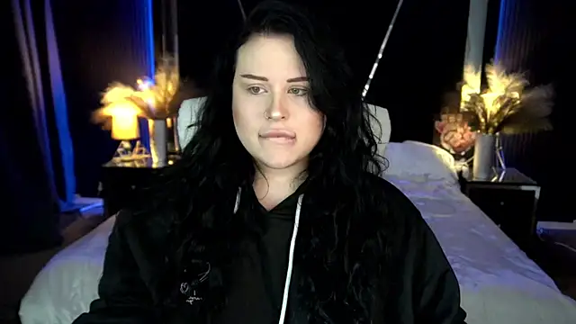 Snapshot of SerahMirabeli chatting on 26, 11, 2025 SerahMirabeli online show from 26, 11, 2025