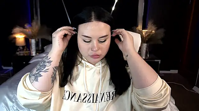 Snapshot of SerahMirabeli chatting on 3, 12, 2025 SerahMirabeli online show from 3, 12, 2025