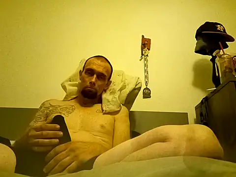 Snapshot of Nocturnal_Eros chatting on 14, 9, 2025 Nocturnal Eros online show from 14, 9, 2025