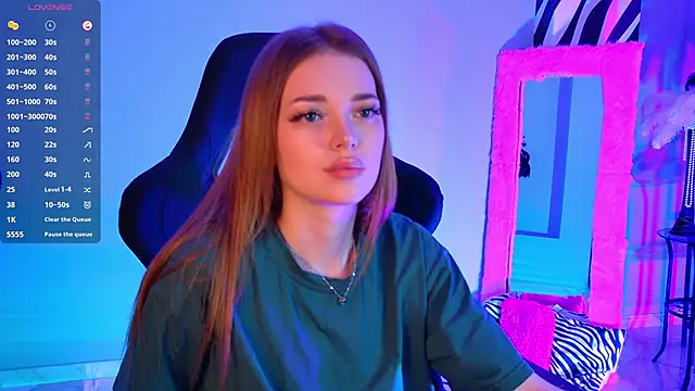 FlexyFox online show from 6, 3, 2026