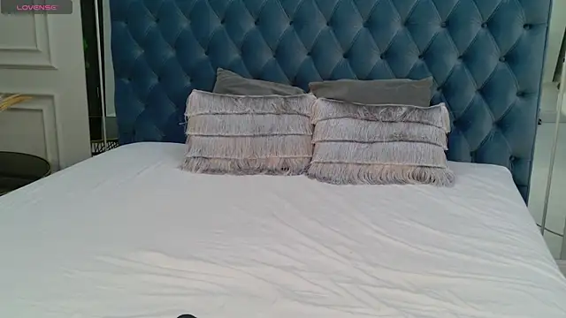 SunnyDane online show from 3, 12, 2025