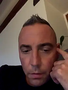 Snapshot of Marronglace1 chatting on 24, 9, 2025 Marronglace1 online show from 24, 9, 2025