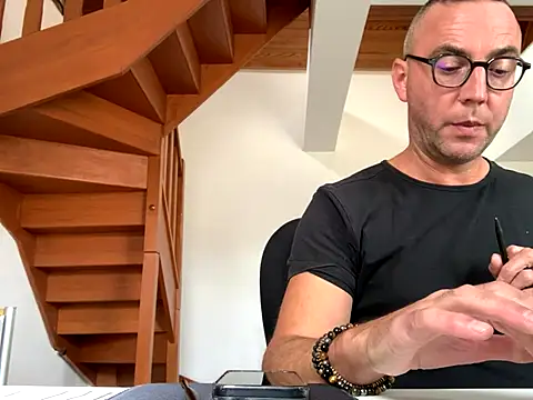 Snapshot of Marronglace1 chatting on 8, 10, 2025 Marronglace1 online show from 8, 10, 2025