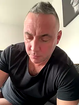 Snapshot of Marronglace1 chatting on 16, 12, 2025 Marronglace1 online show from 16, 12, 2025