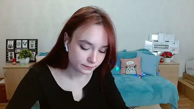 aFoxie online show from 15, 10, 2025