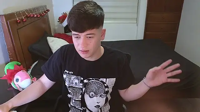 tightncuteass online show from 12, 11, 2025