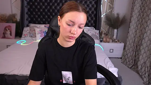 FoxyMayy online show from 23, 9, 2025