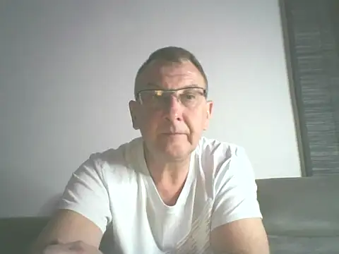 Snapshot of niezlomny75 chatting on 24, 9, 2025 niezlomny75 online show from 24, 9, 2025