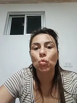 Snapshot of vanessa-titisM chatting on 4, 7, 2026 vanessa-titisM online show from 4, 7, 2026