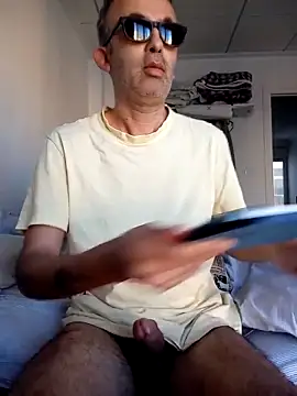 EmilioTaladdro online show from 15, 4, 2026