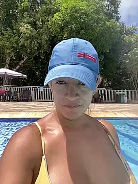 Snapshot of sara_peters_ chatting on 14, 10, 2025 sara peters  online show from 14, 10, 2025