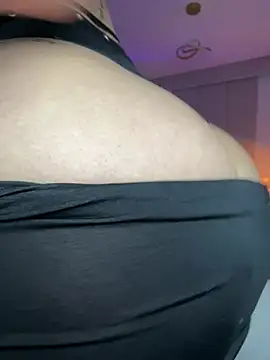 GabyMejiaa online show from 7, 7, 2026