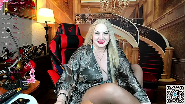 Snapshot of Nina_Devillle chatting on 15, 6, 2026 Nina Devillle online show from 15, 6, 2026