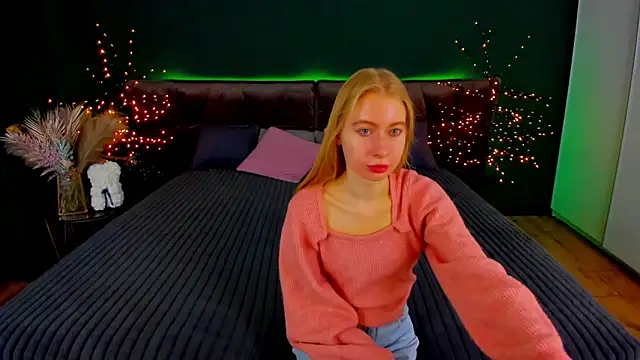 Alina Blonde online show from 18, 10, 2025