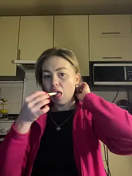 MartaLuna  online show from 19, 2, 2026