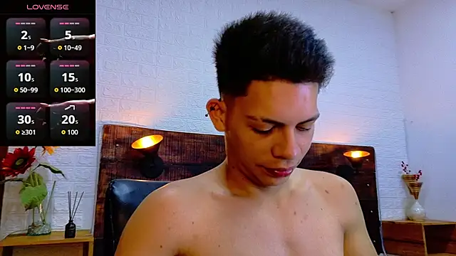 Snapshot of JhosuaVega chatting on 26, 10, 2025 JhosuaVega online show from 26, 10, 2025