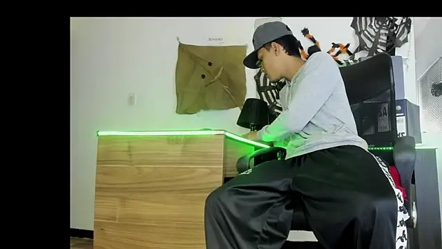 xxKamadevaxx online show from 26, 10, 2025