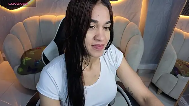 Snapshot of Maia_Tx chatting on 29, 9, 2025 Maia Tx online show from 29, 9, 2025
